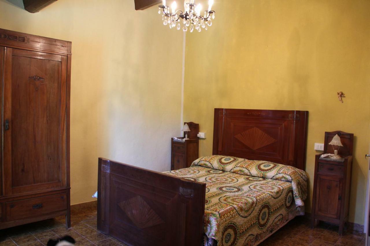 La Casa Dei Nonni Villa Chianni Eksteriør billede