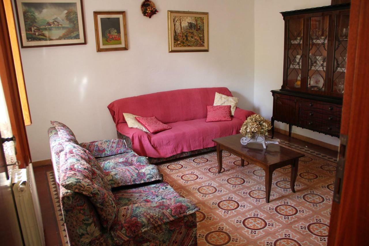 La Casa Dei Nonni Villa Chianni Eksteriør billede
