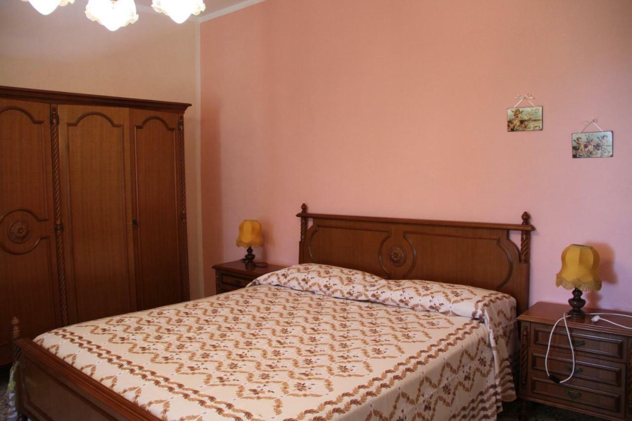 La Casa Dei Nonni Villa Chianni Eksteriør billede